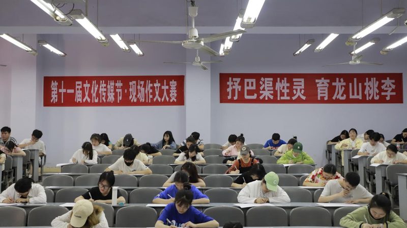 企业宣传片拍摄：避开这五个坑，成片质感翻倍